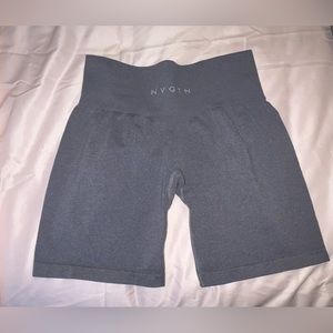 NVGTN Grey Pro Seamless Shorts (size MEDIUM)